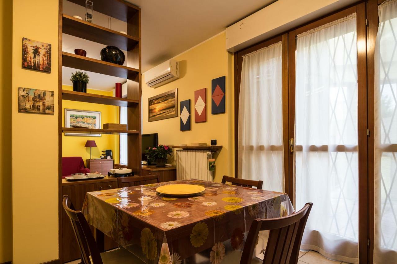 Cozy Penthouse Villa San Donato Milanese Luaran gambar