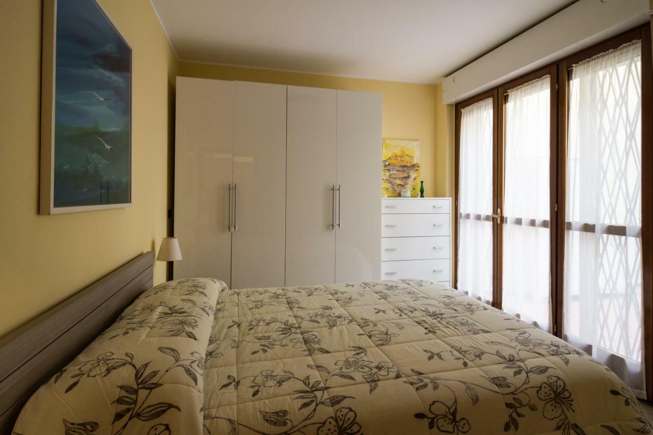 Cozy Penthouse Villa San Donato Milanese Luaran gambar